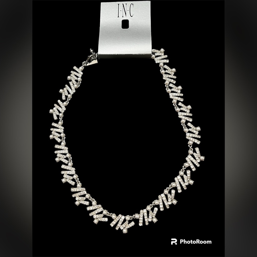 NWT INC for Macy’s necklace